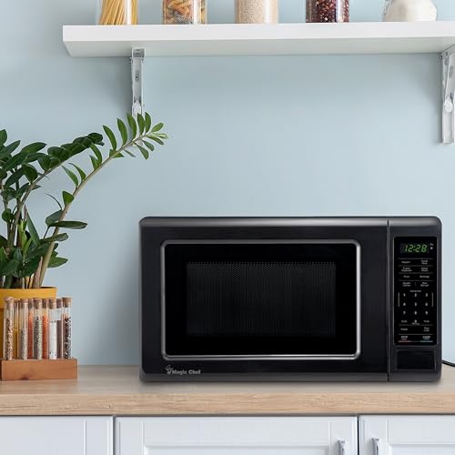 Magic Chef 0.7 cu. ft. Countertop Microwave 700-Watt Digital Touch - Outdoor-Depot.us