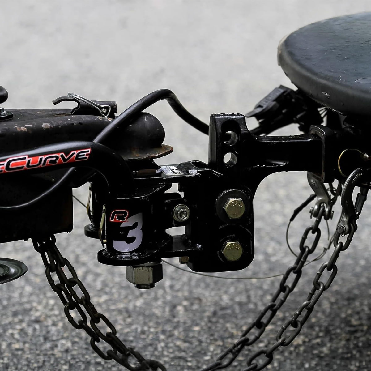 Camco Camco Eaz-Lift ReCurve R3 Weight Distribution Hitch, 1000 lb Kit with 2 5/16? Ball - Outdoor Depot