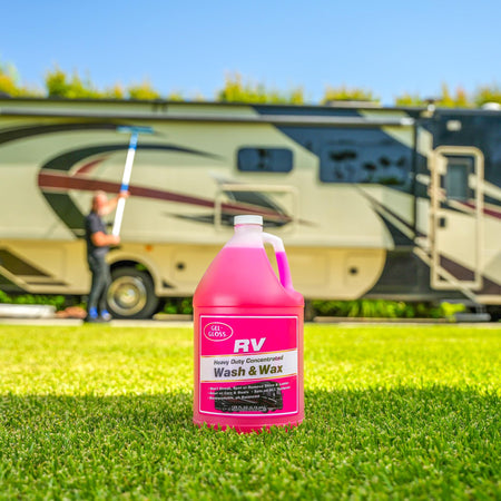 TR Gel GLOSS RV Wash & Wax - Clean, Streak-Free Finish, Reduced Water Spotting, pH Neutral, Concentrated - Outdoor Depot