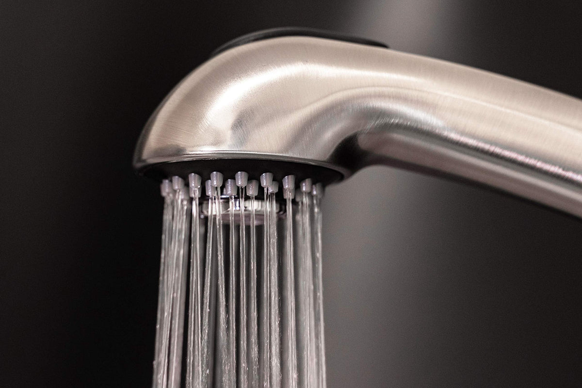 Dura Faucet Dura Faucet DF-NMK852-SN RV Pull-Out Swivel Single Handle Kitchen Sink Faucet - One-Hole - Outdoor Depot