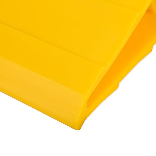 CAMCO 44472 WHEEL CHOCK W/ ROPE