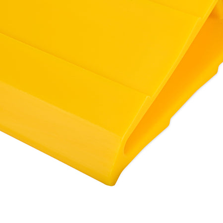 CAMCO 44472 WHEEL CHOCK W/ ROPE