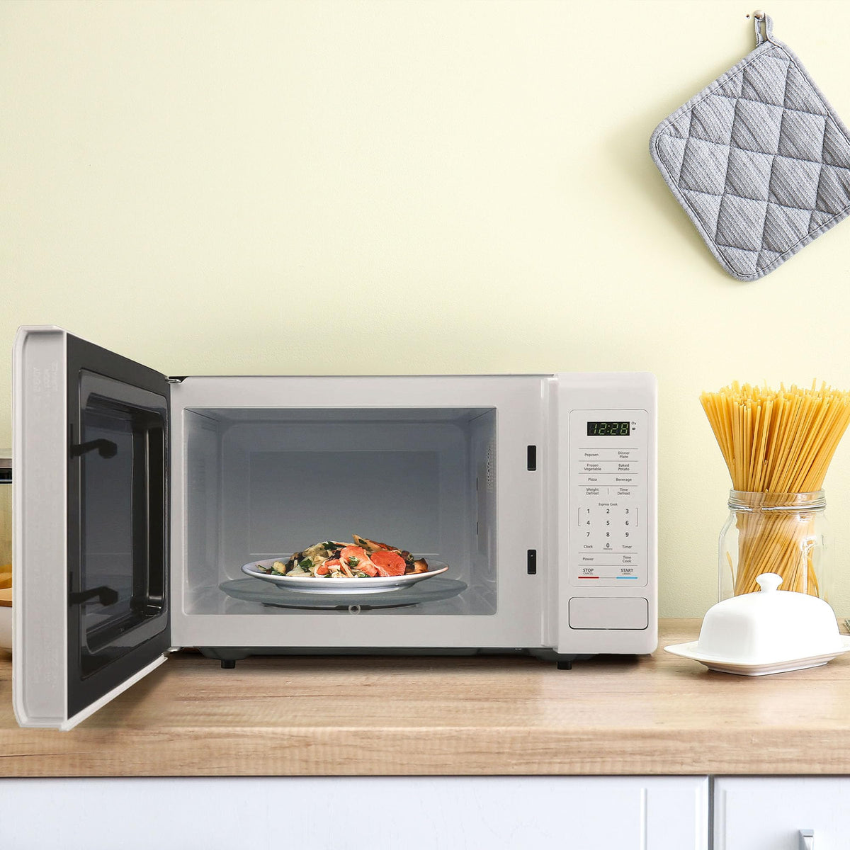 MAGIC CHEF MC99MW 0.9 CUFT COUNTERTOP 900 WATT DIGIT