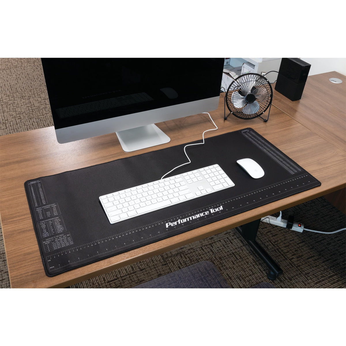 PERFORM TOOL W88977 Performance Tool  16 x 35.75 in. Neoprene Workbench Mat Engine & Performance