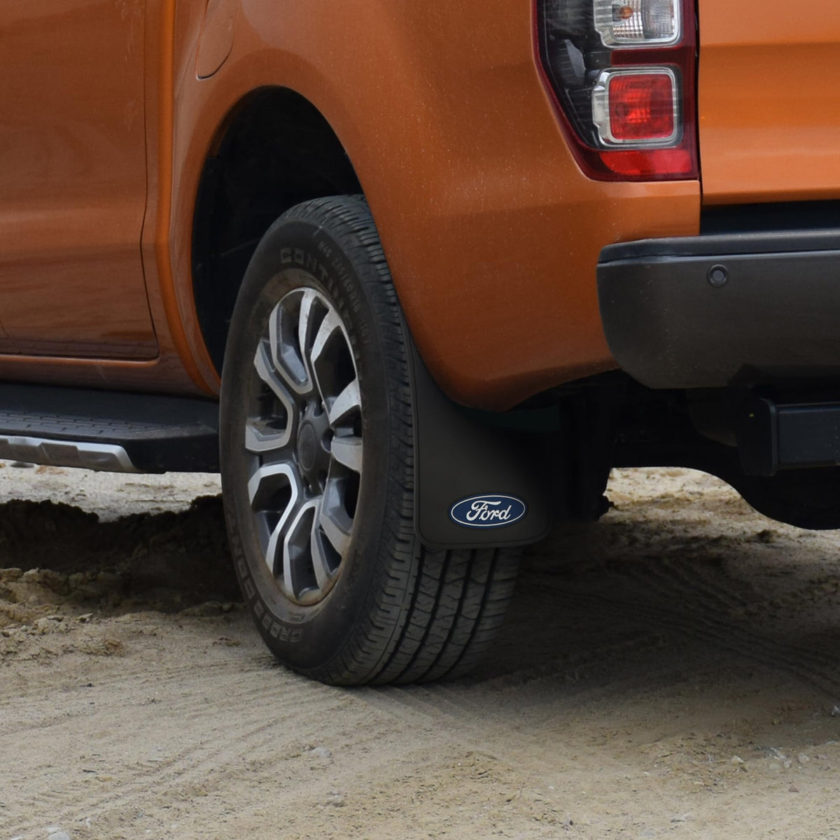PLASTICOLOR 000579R01 Ford Blue Oval Easy Fit Mud Guard - Set of 2 Truck & Exterior