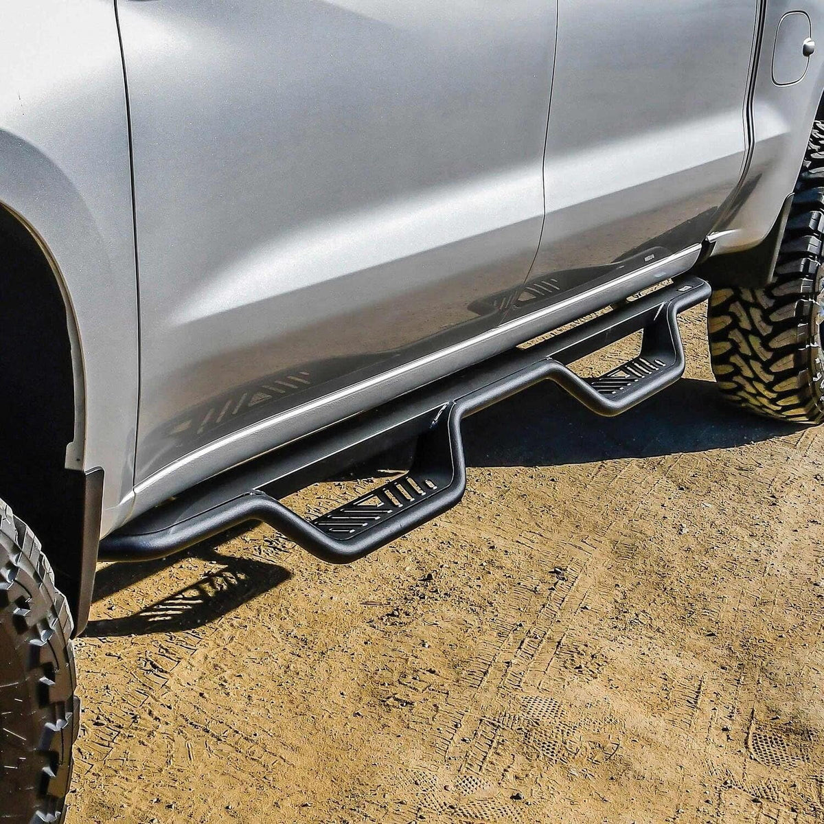 WESTIN 20-14135 Outlaw Drop Nerf Bars Textured Black Pair Truck & Exterior